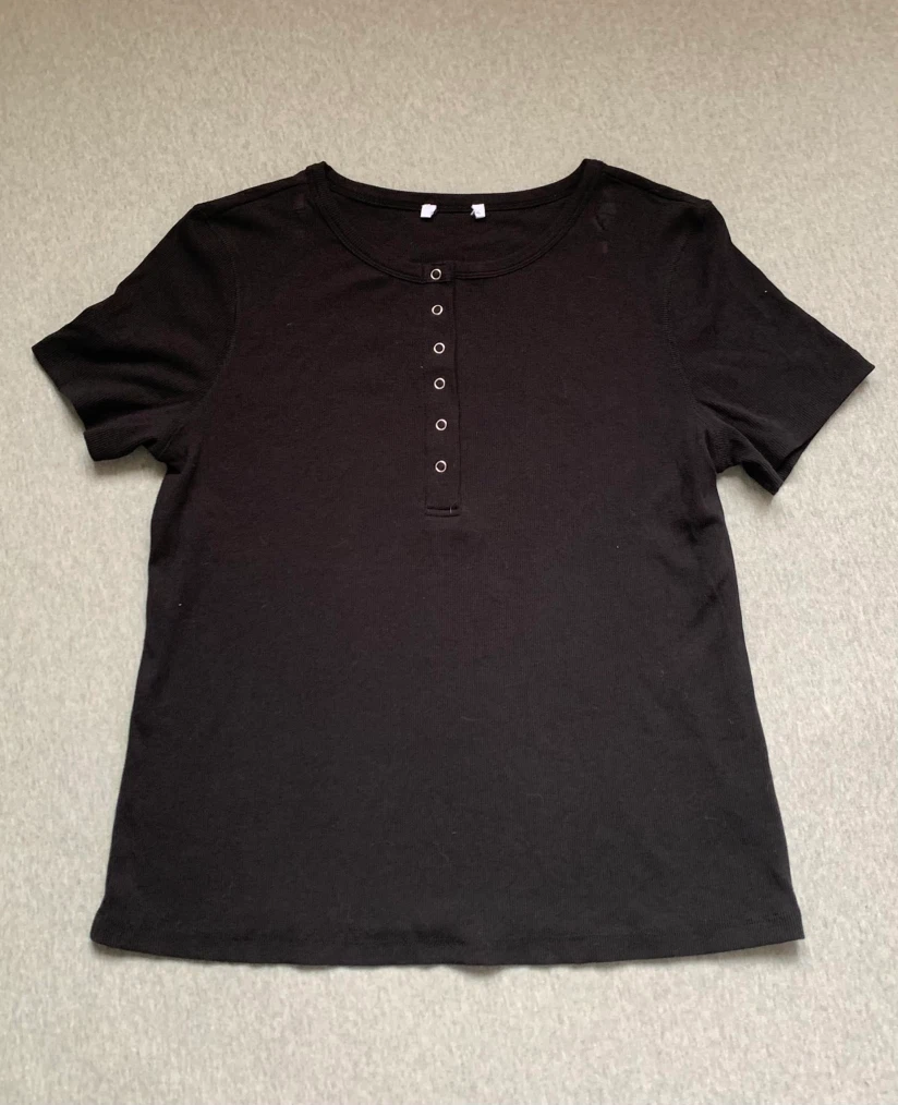 Black Ribbed Henley Tee - Ladies Size XL