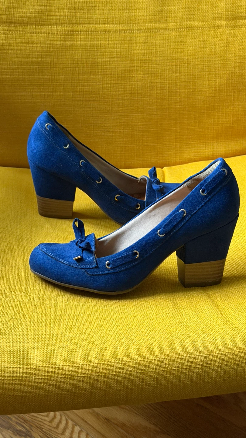 Blue Suede Heeled Shoes - Size 8