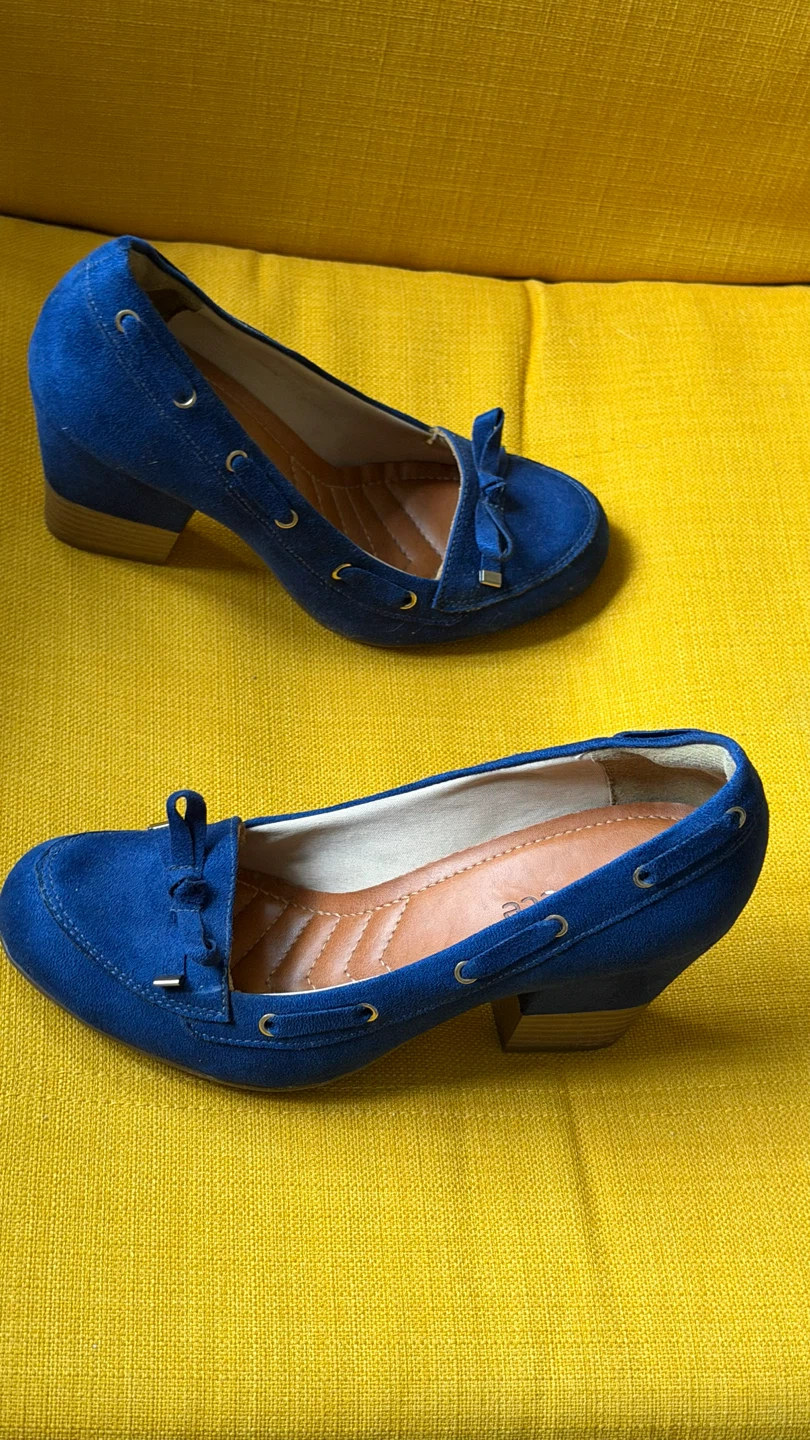 Blue Suede Heeled Shoes - Size 8 - photo 2