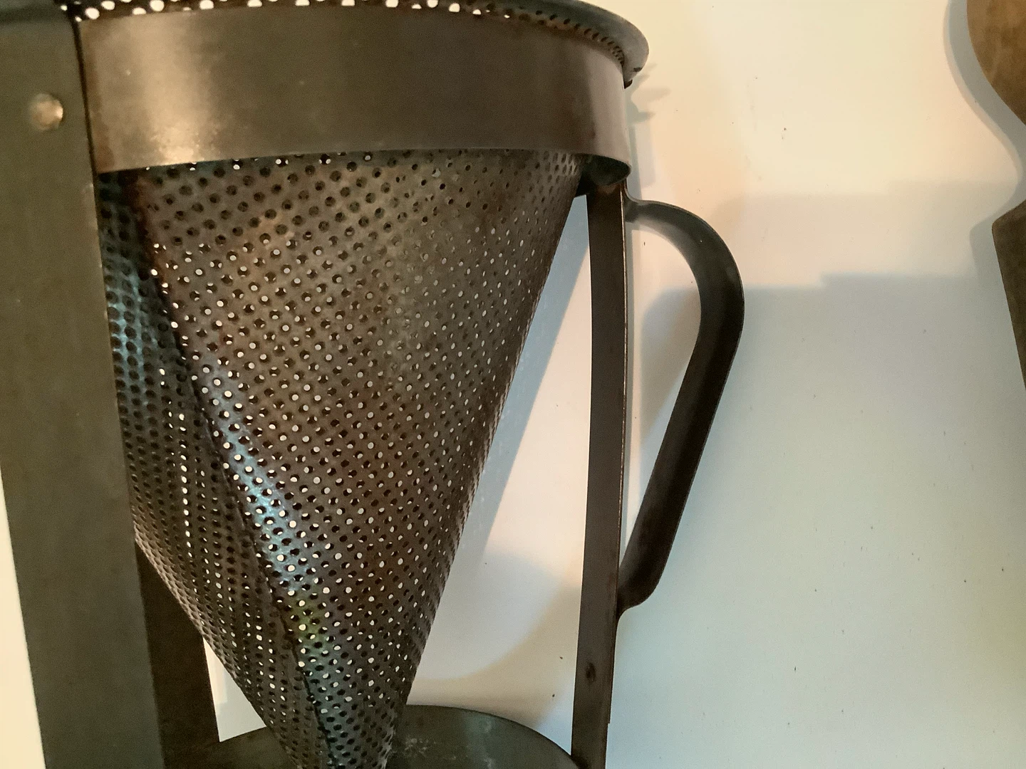 Vintage Metal Cone Sieve & Wood Pestle 🐞 - photo 3