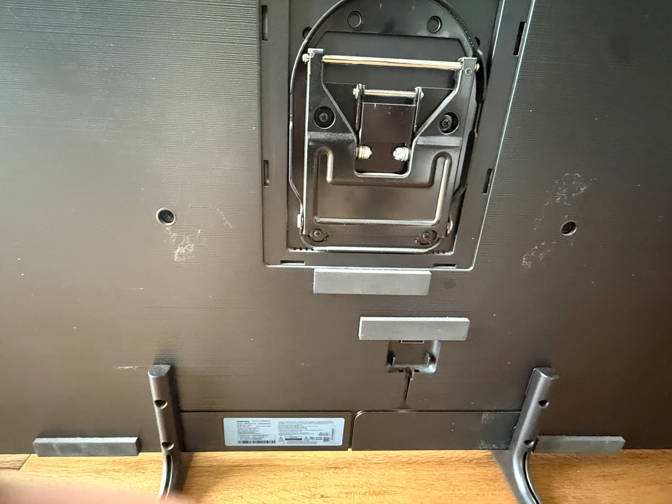 Samsung TV with Stand - photo 5