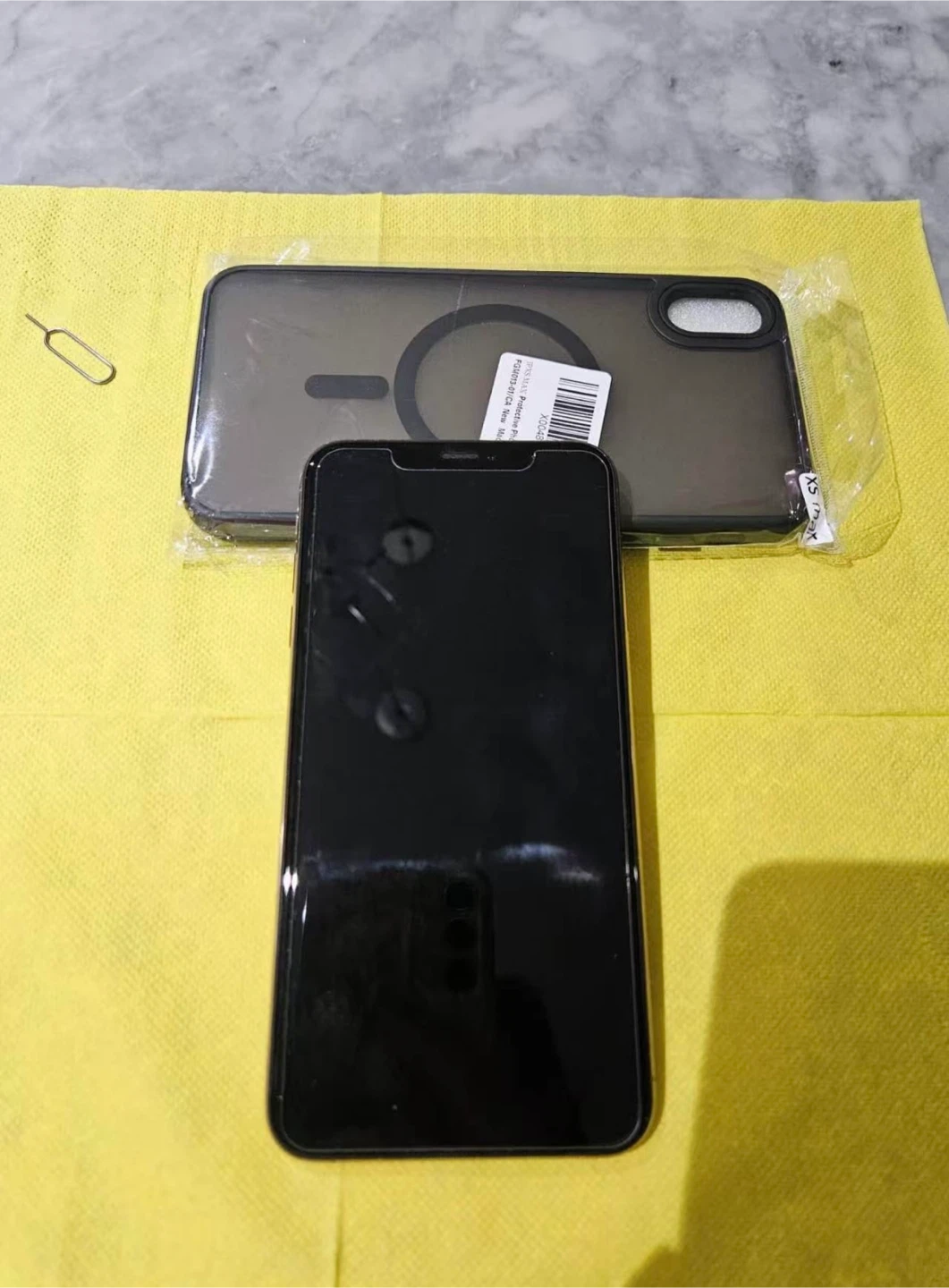Apple iPhone XS Max - NEED TO SELL EVERYTHING - photo 2