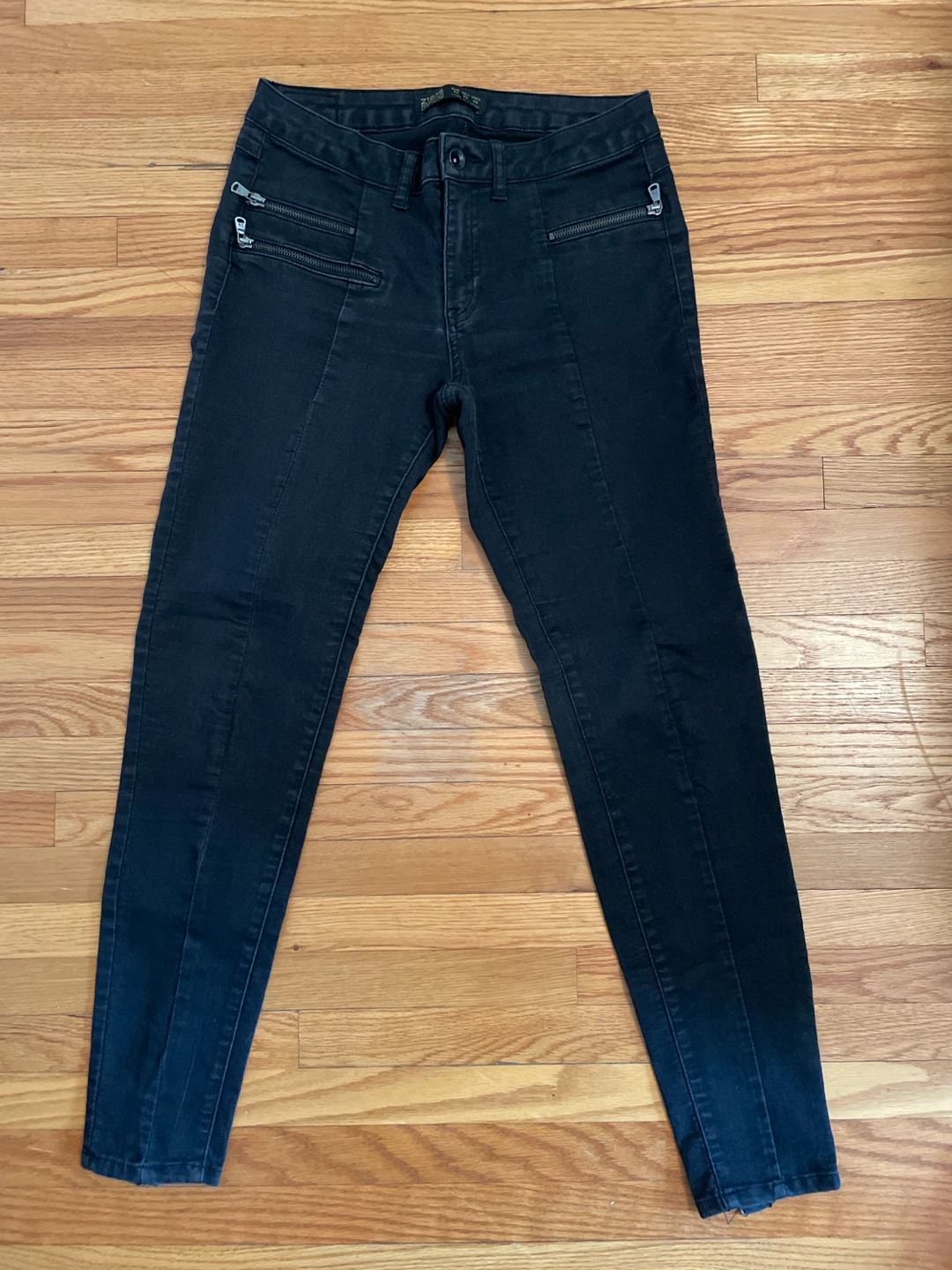 Black Skinny Jeans with Zipper Accents