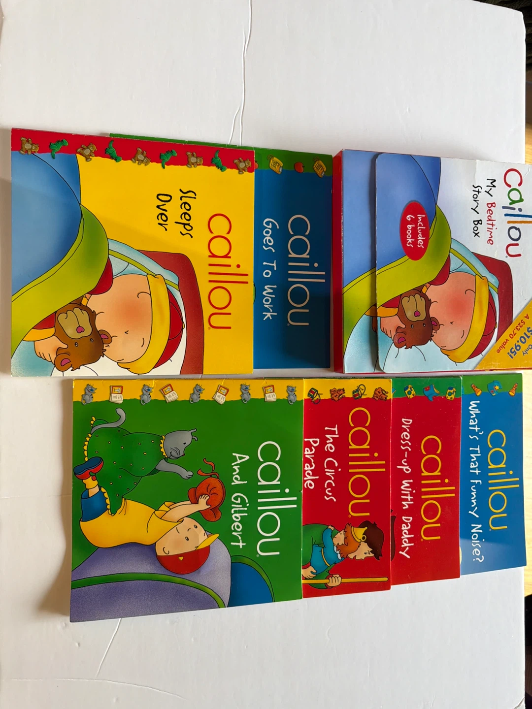 Caillou My Bedtime Story Box with 6 Books