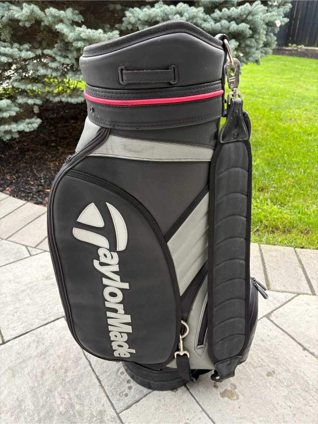 TaylorMade Golf Bag