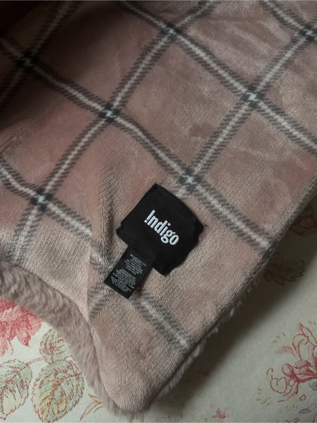 Indigo Channeled Faux Fur Throw Blanket - Dusty Rose