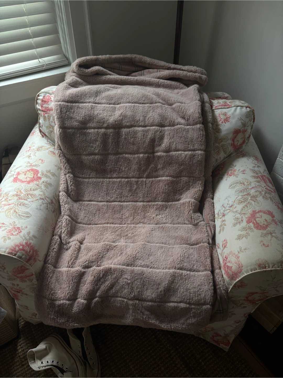 Indigo Channeled Faux Fur Throw Blanket - Dusty Rose - photo 2