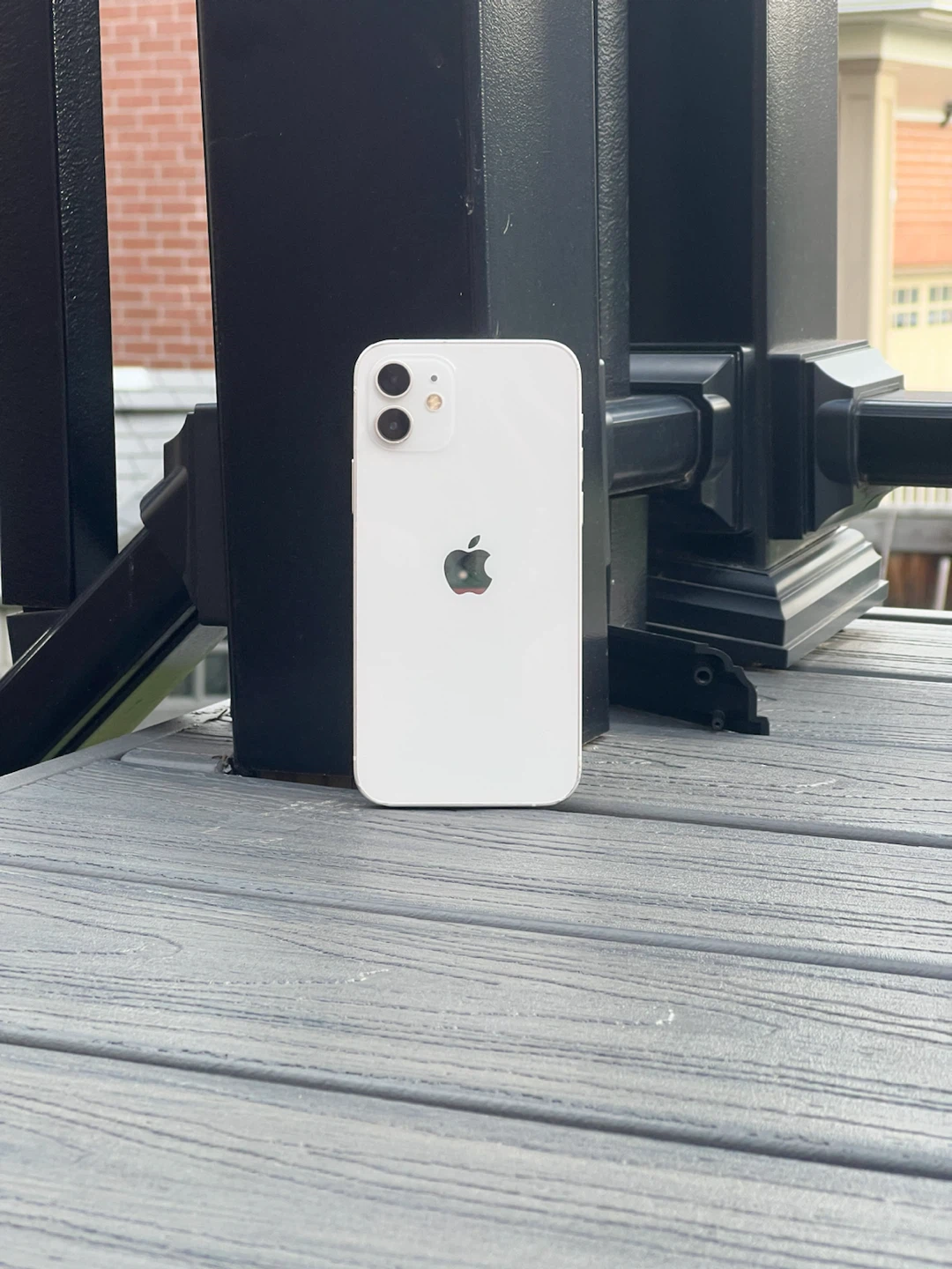 iPhone 12 128GB - White - photo 3