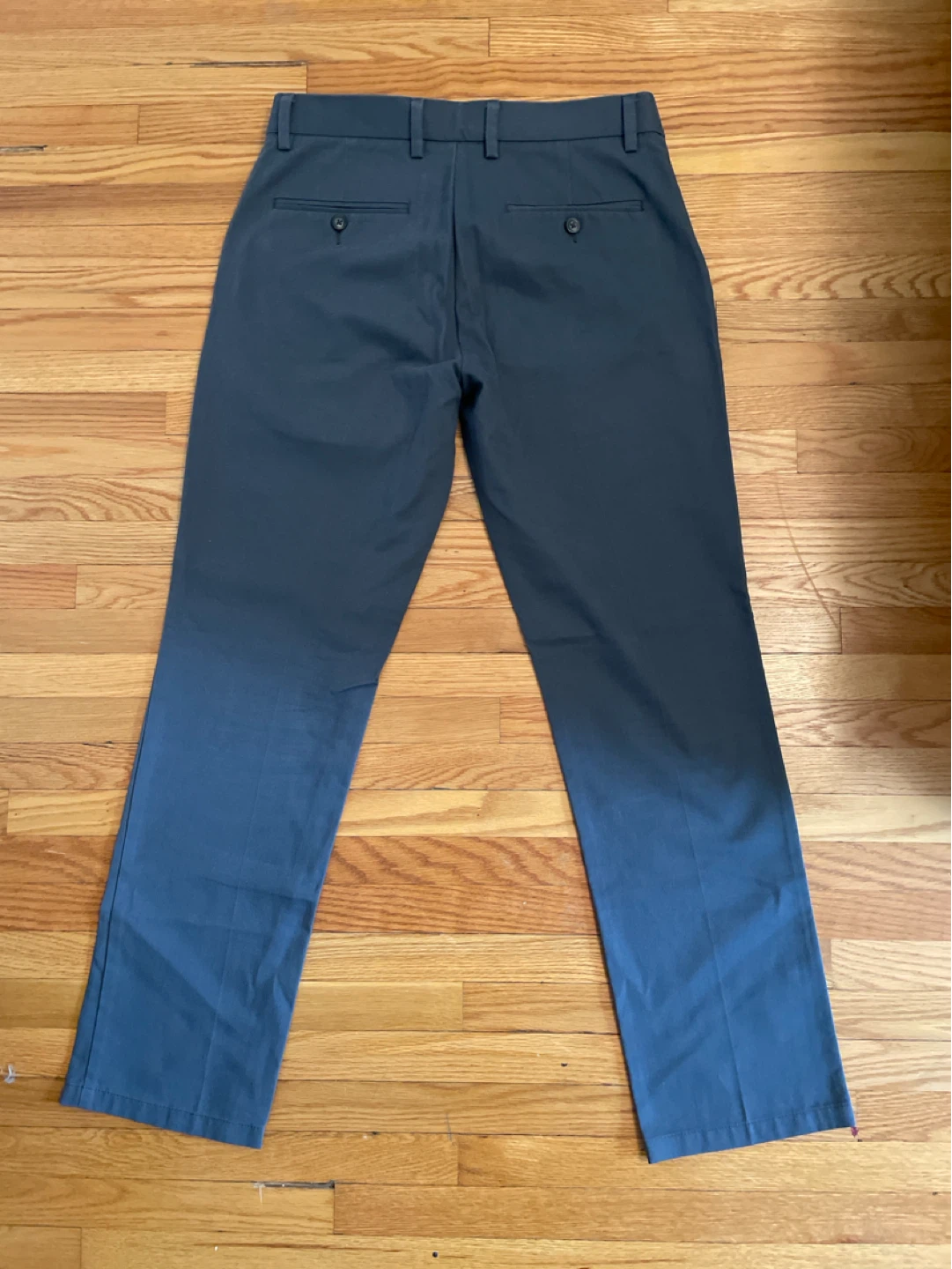 Amazon Essentials Men's Classic-Fit Flat Front Chino Pants - photo 2