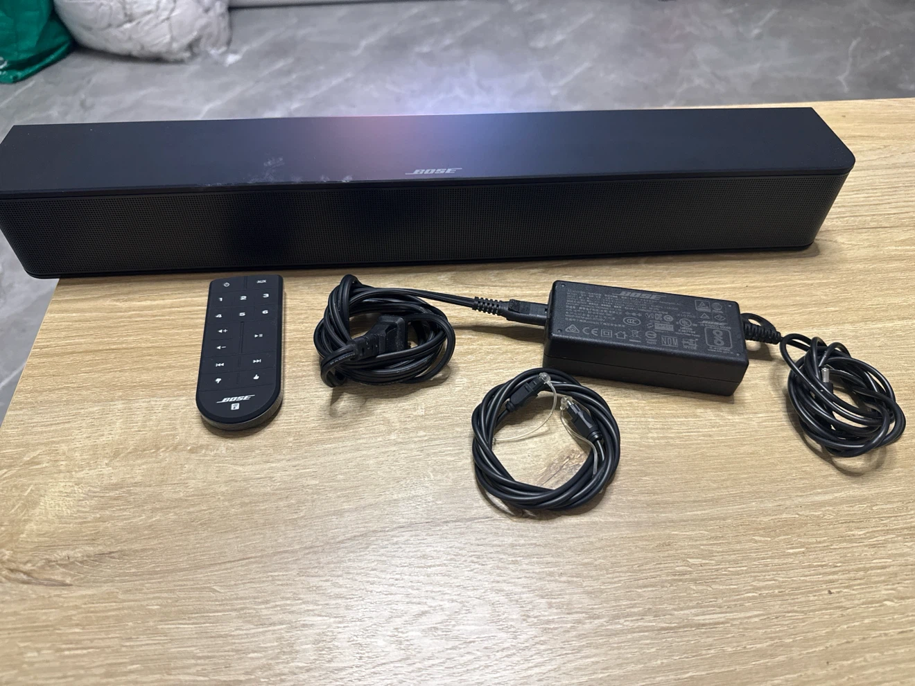 Bose Soundbar with Remote and Power Adapter - photo 2