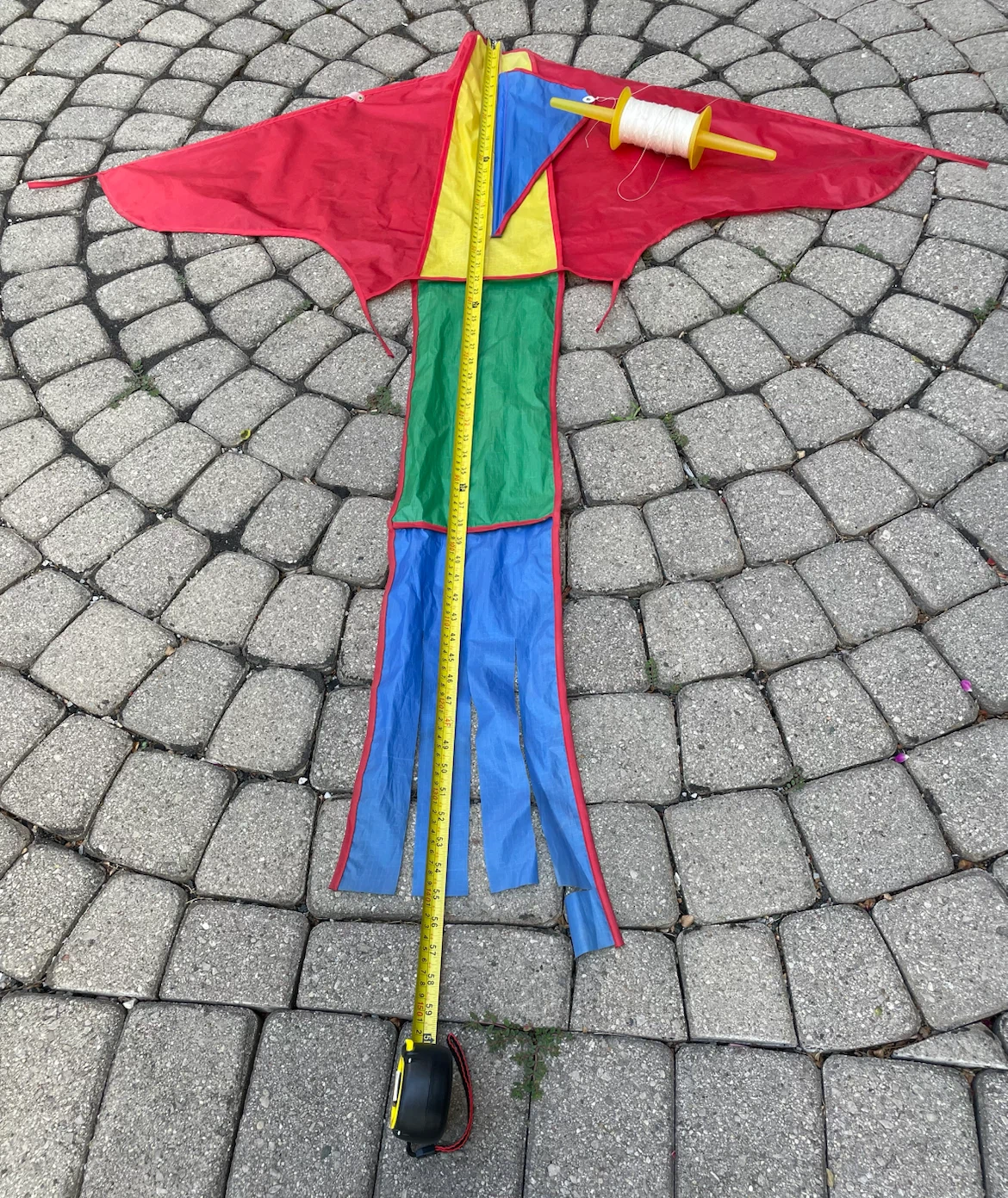 Colourful Delta Kite with String - photo 3