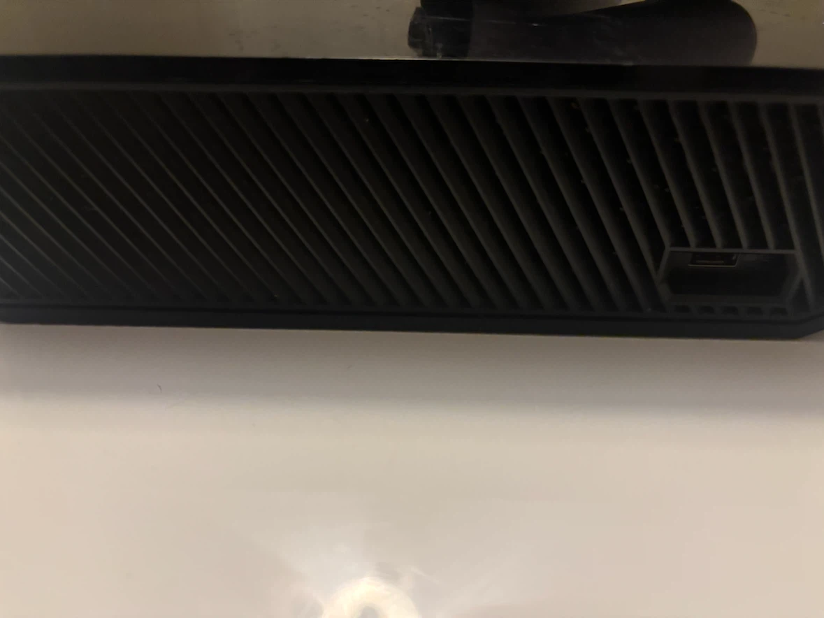 Xbox One Console with Controller - photo 4