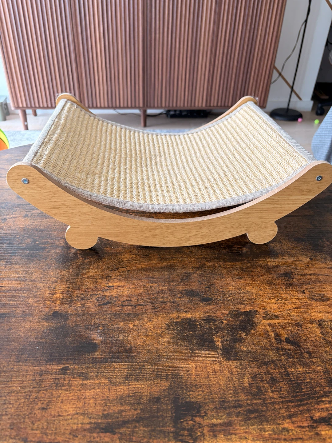 Curved Cat Scratcher Lounger - photo 2