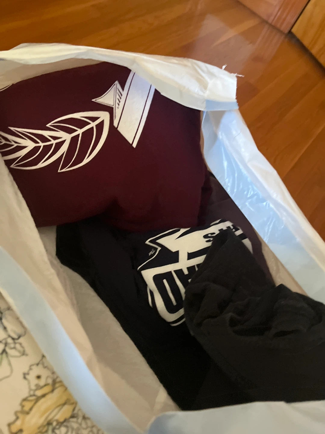 Old clothes, Size Large