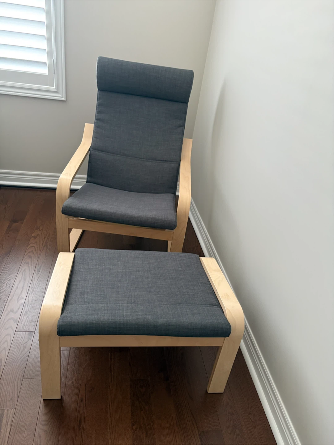 IKEA Poäng Chair and Ottoman Set - photo 4
