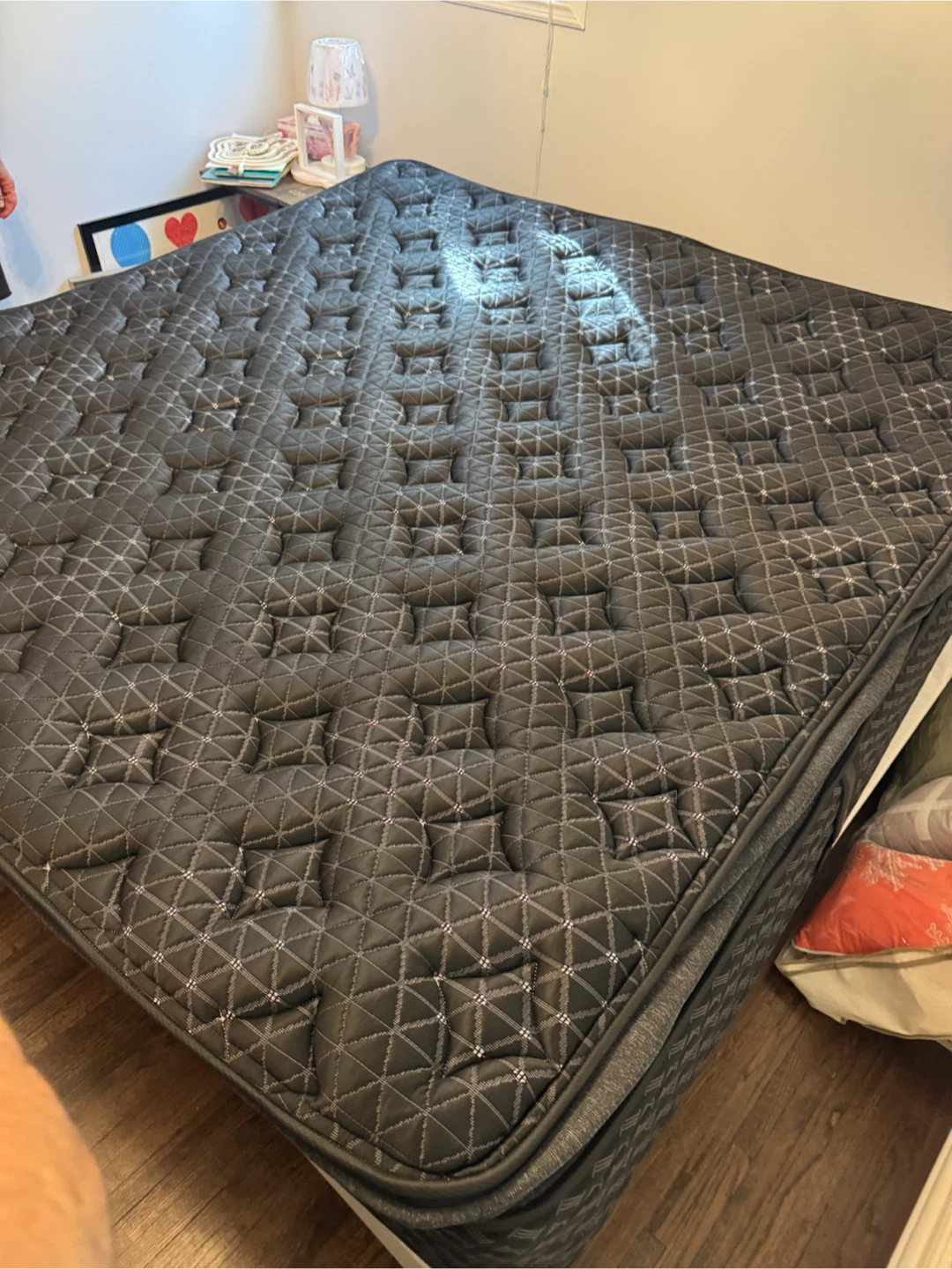 Helix Sunset Elite King Mattress Like New / Excellent Condition