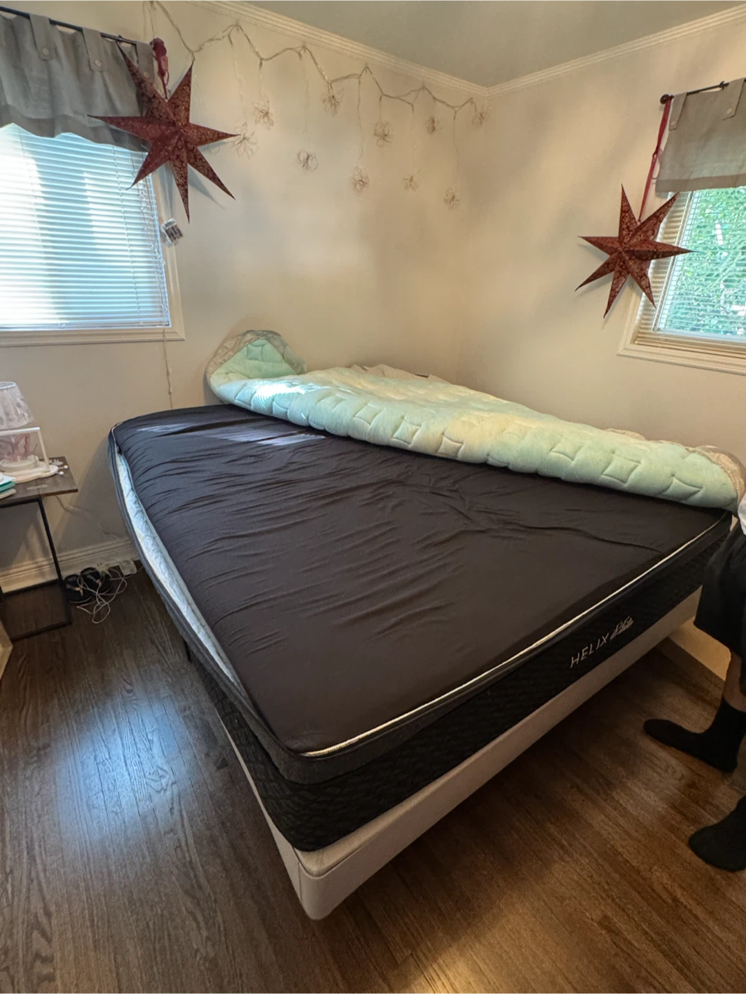 Helix Sunset Elite King Mattress Like New / Excellent Condition - photo 4