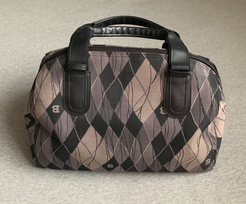 B Monogram Argyle Pattern Medium Sizes Handbag - photo 2