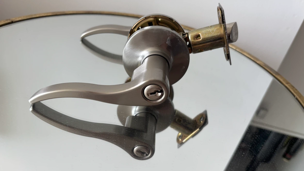 Door Lever Lockset - photo 2