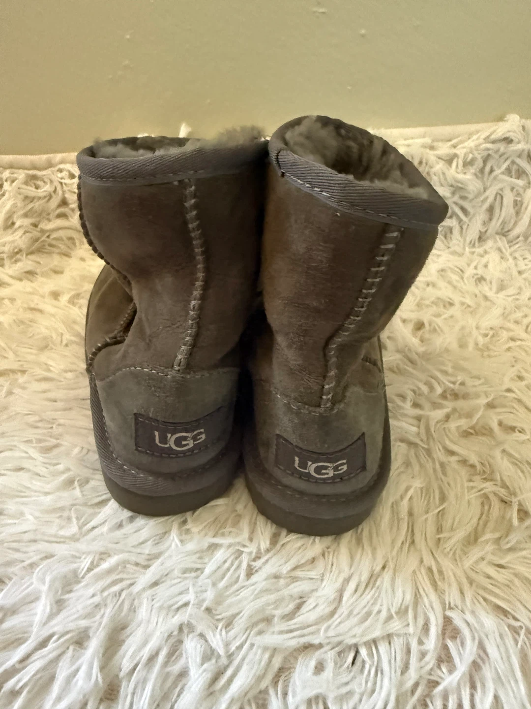 UGG Australia Classic Grey Short Boots - photo 2