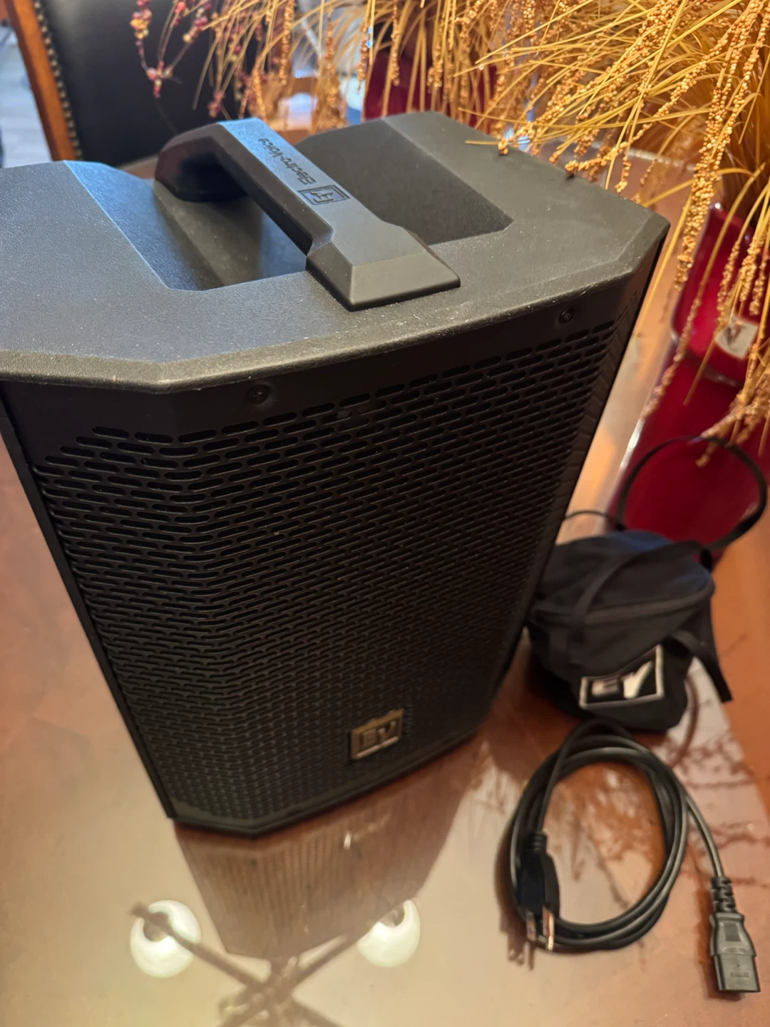 Electro-Voice EV Everse 8 Portable PA Speaker - photo 2