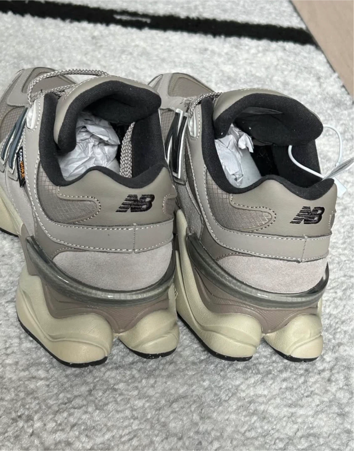 New Balance 9060 Gray - Size US 7 Men - photo 4