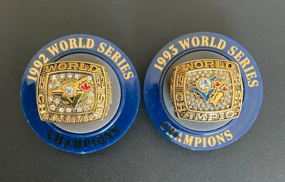 Blue Jays 1992 & 1993 World Series Replica Championship Rings - photo 3