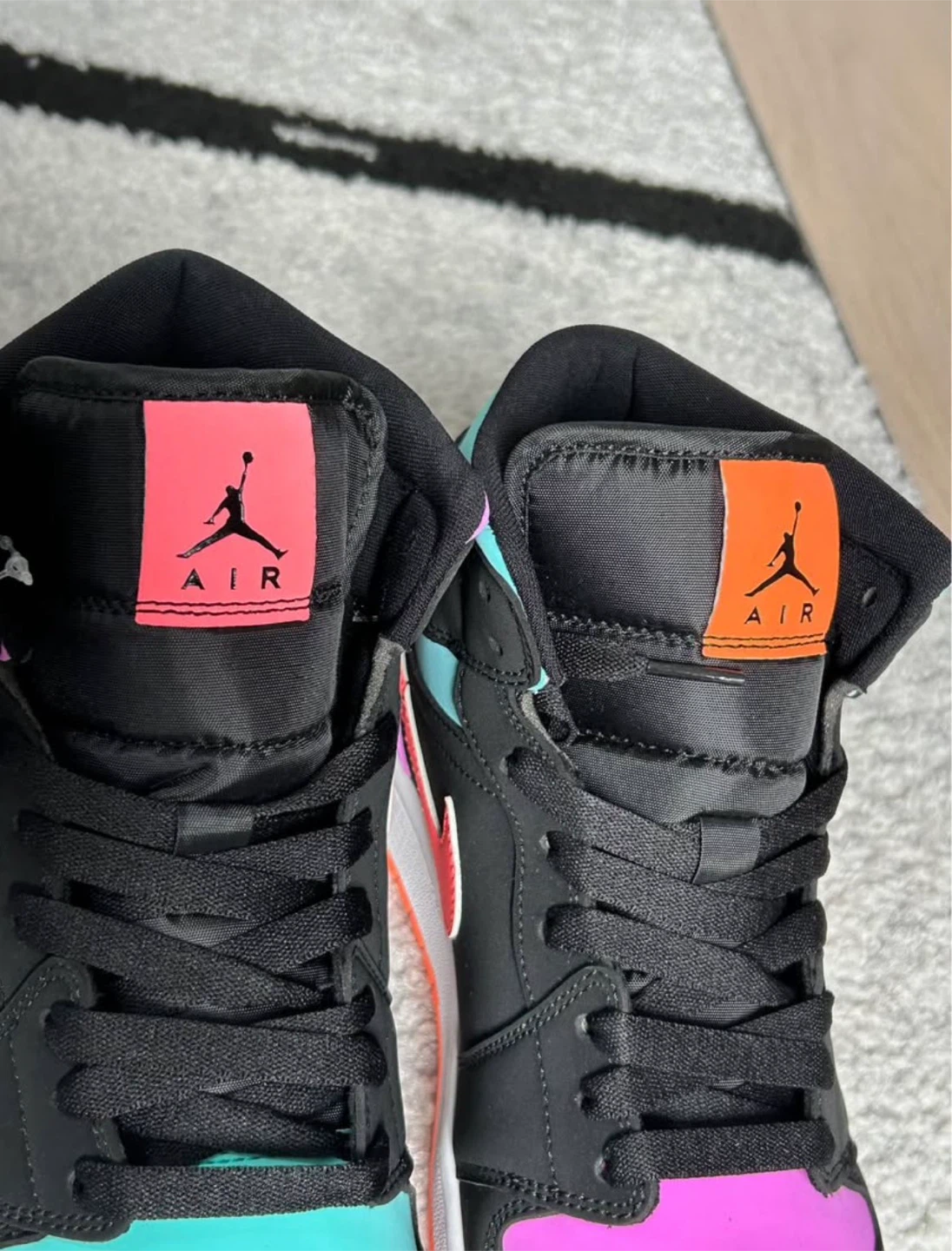 Air Jordan 1 Mid Multi-Color - Size US 9 Men - photo 3