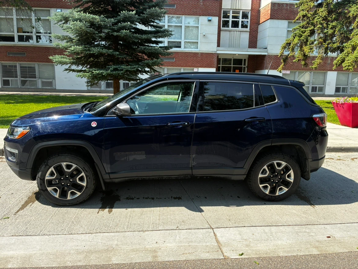 2018 Jeep Compass Trailhawk - no accidents - photo 2
