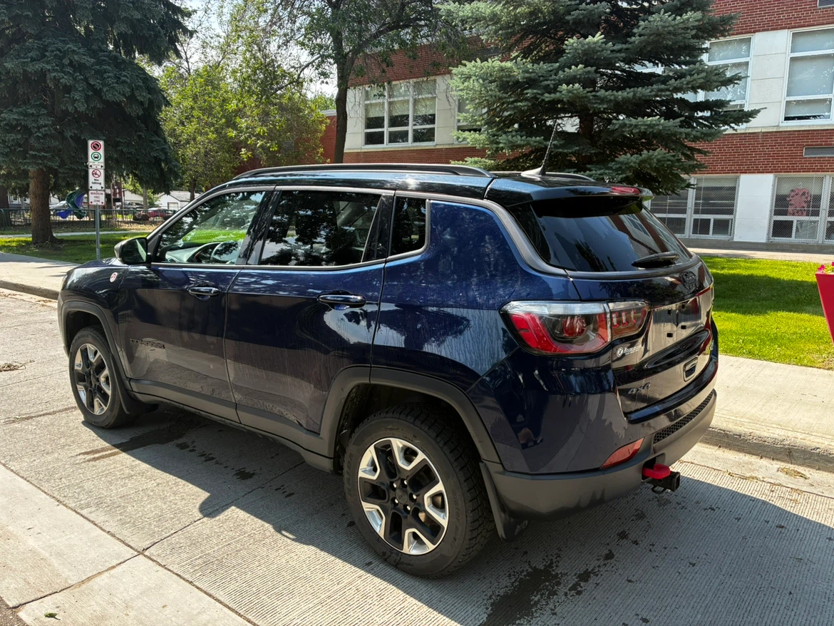 2018 Jeep Compass Trailhawk - no accidents - photo 3