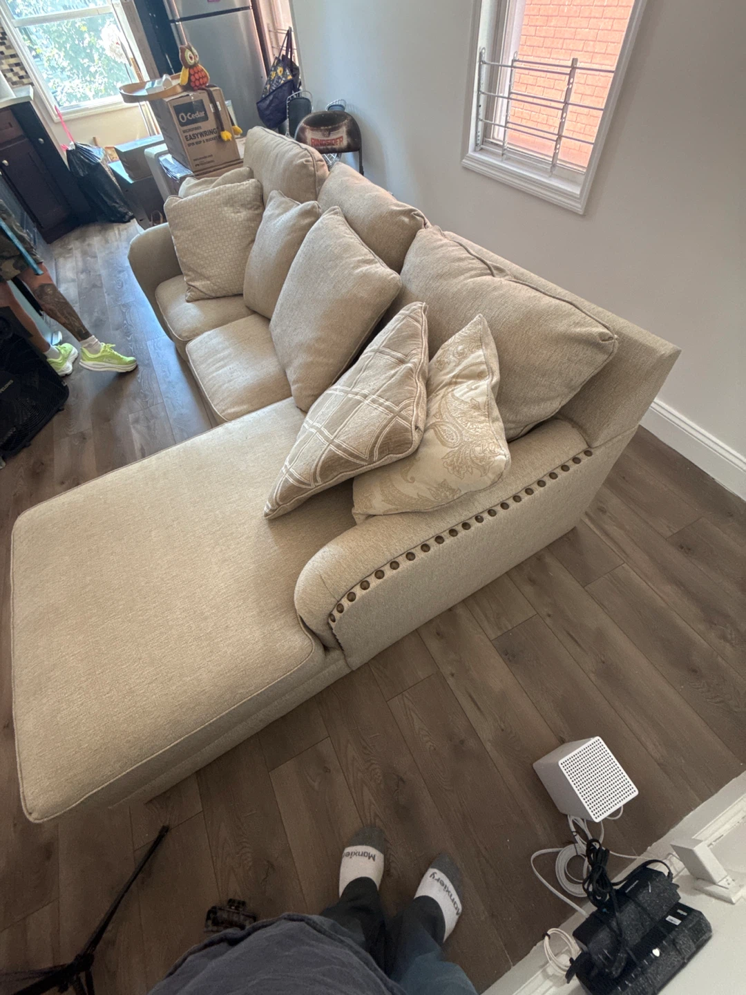 Sectional Sofa with Chaise - photo 5