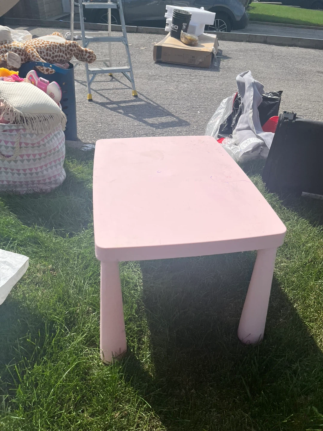 Pink Kids Table and Chair 1 set - photo 4