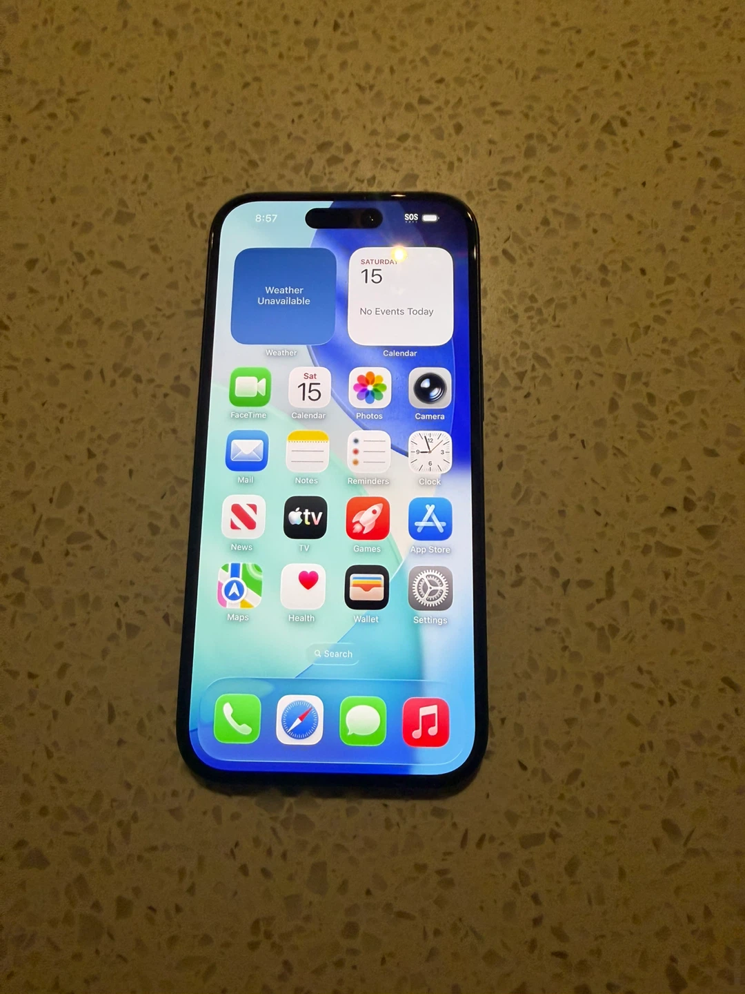 iPhone 15 - photo 3