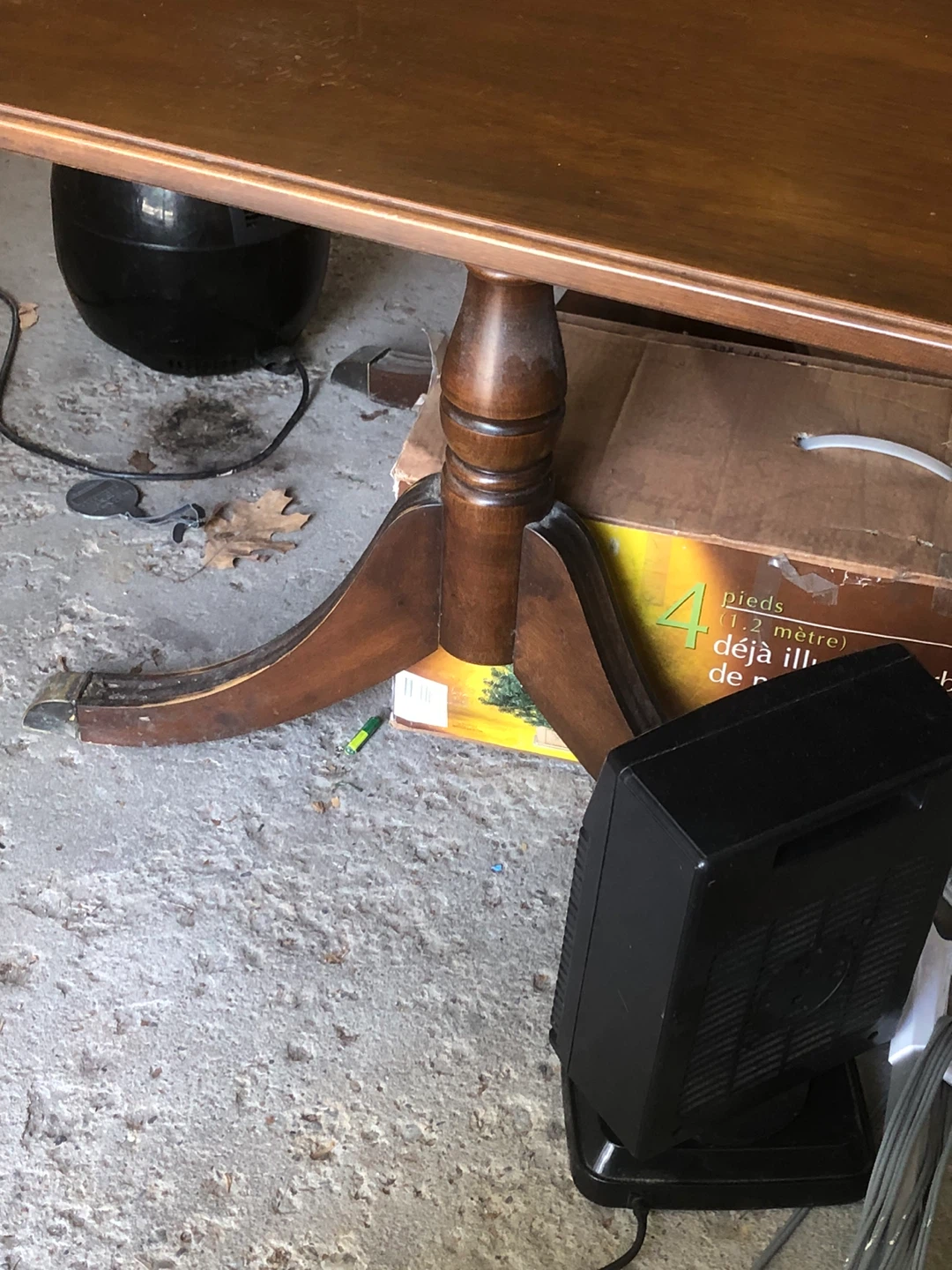 Wooden Dining Table 30x35x50 inch - photo 3