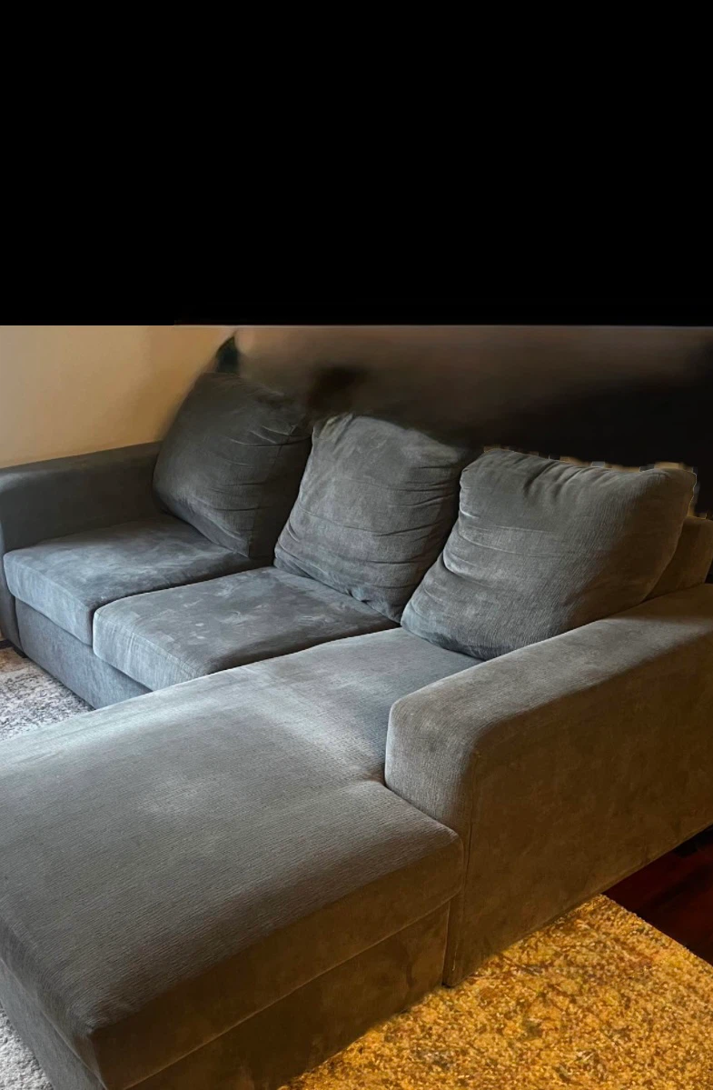 Couch - photo 2