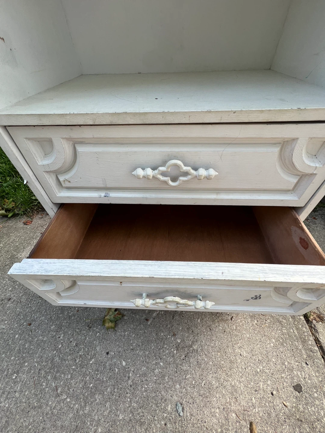 White bookshelf with drawers (free) - photo 3