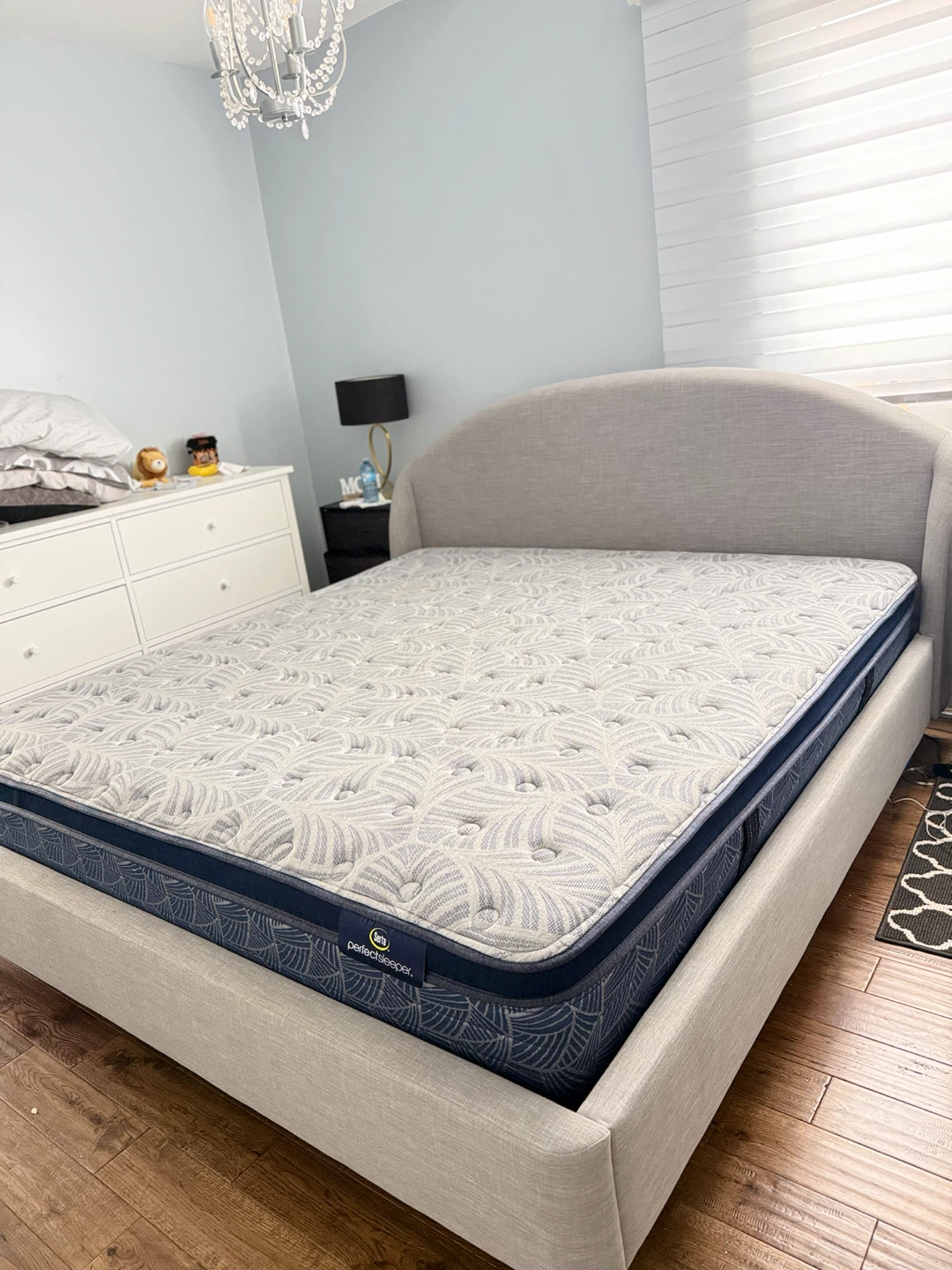 Rudi 3-Piece King Bed - Grey - photo 3