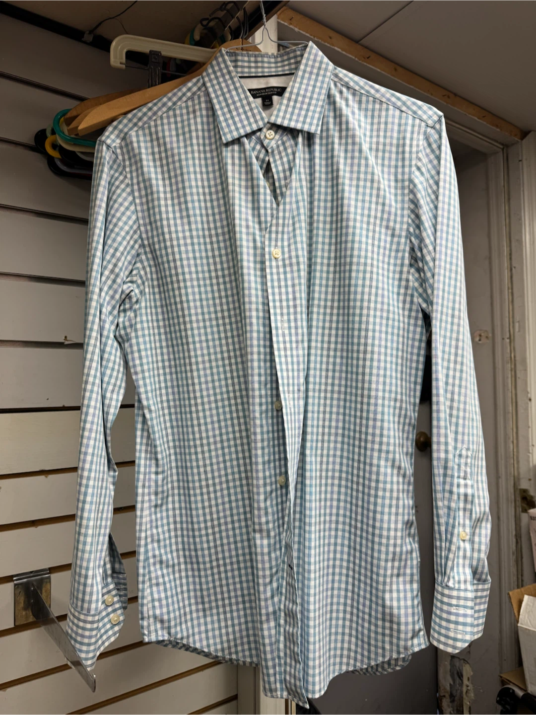 Banana Republic Slim Fit Button-Down Shirt - M