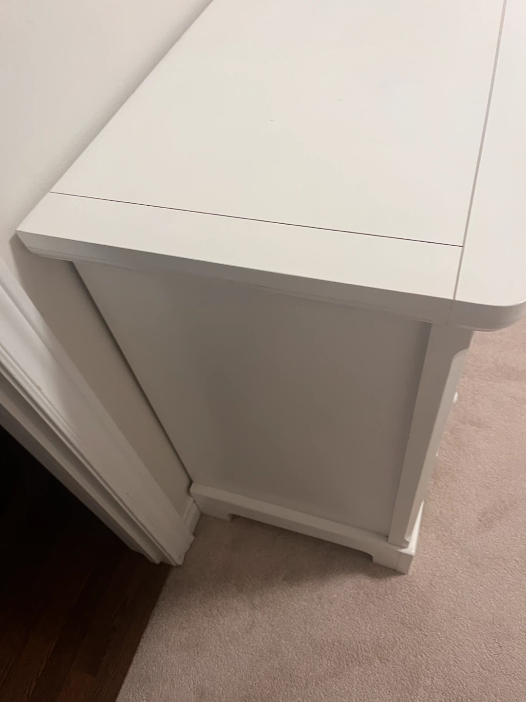 White Dresser / Changing Table - photo 3
