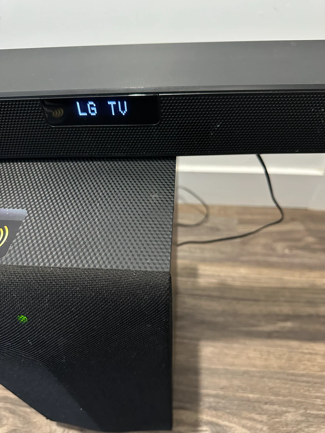 LG Sound Bar with Wireless Subwoofer (HW-T40M/ZC) – Great Sound! - photo 5