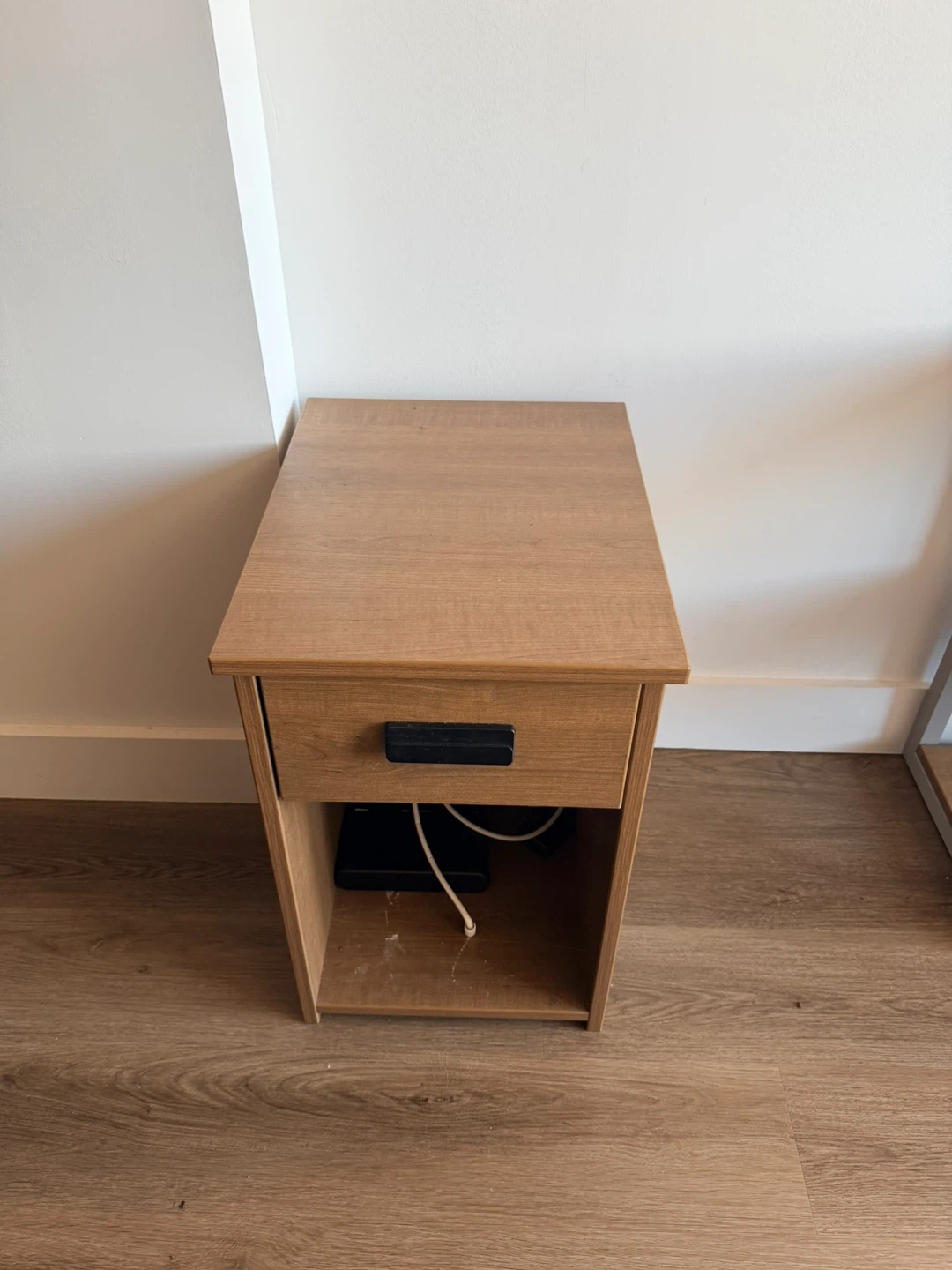 Wood grain side table with drawer and shelf