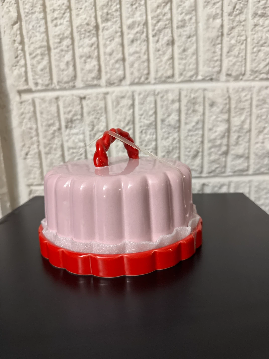 Ashland Pink Ceramic Cake Dome with Red Base