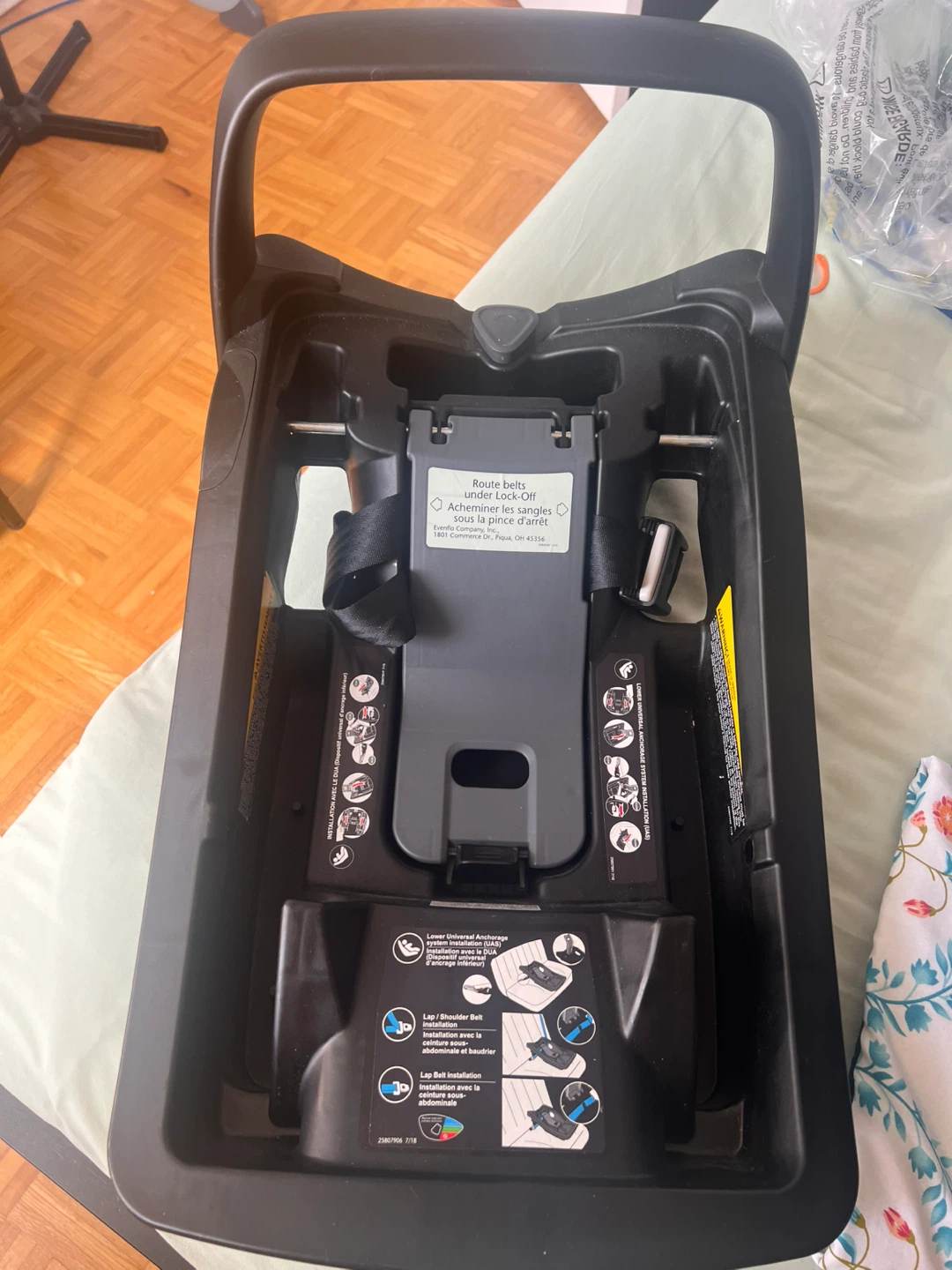 Evenflo LiteMax Infant Car Seat and Base - photo 3