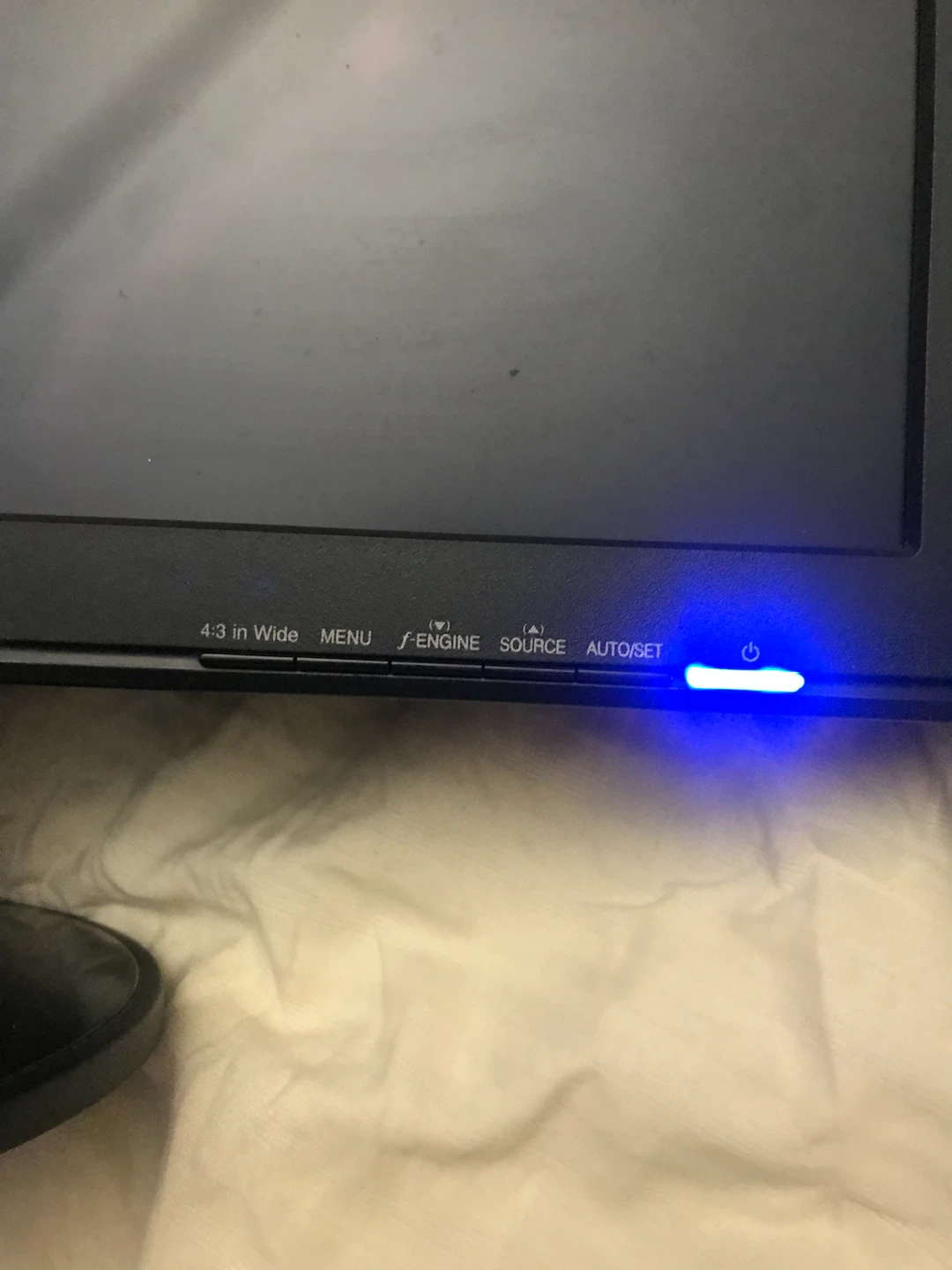 LG Flatron W2242TQ computer monitor - photo 3