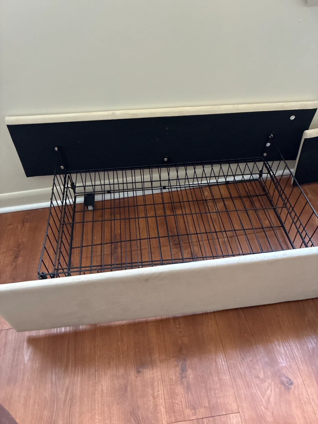 Queen bed low 9’