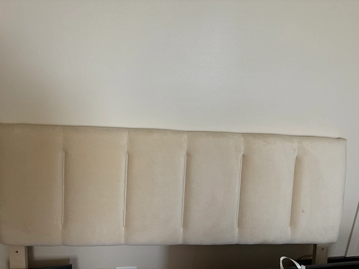 Queen bed low 9’ - photo 2