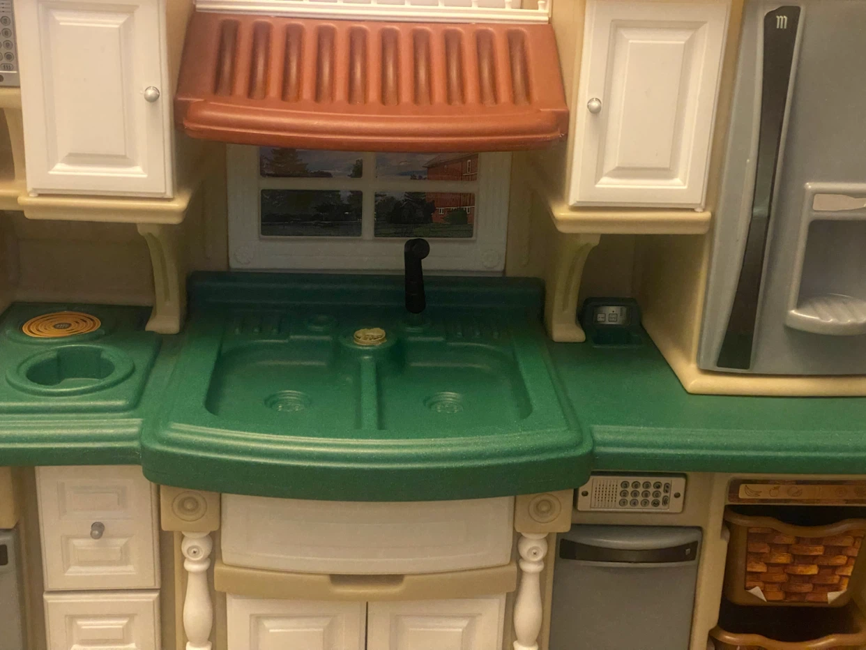 Large play kitchen - photo 2