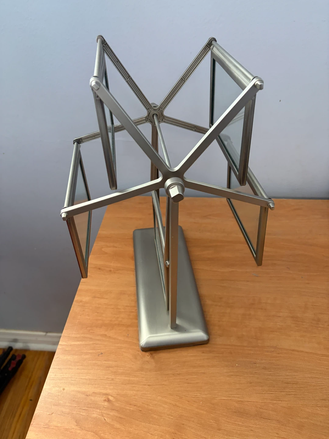 Ferris Wheel Photo Frame Display - photo 2