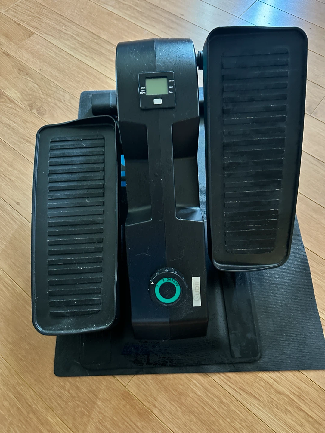 Cubii F3A2 Compact Under Desk Elliptical - photo 2