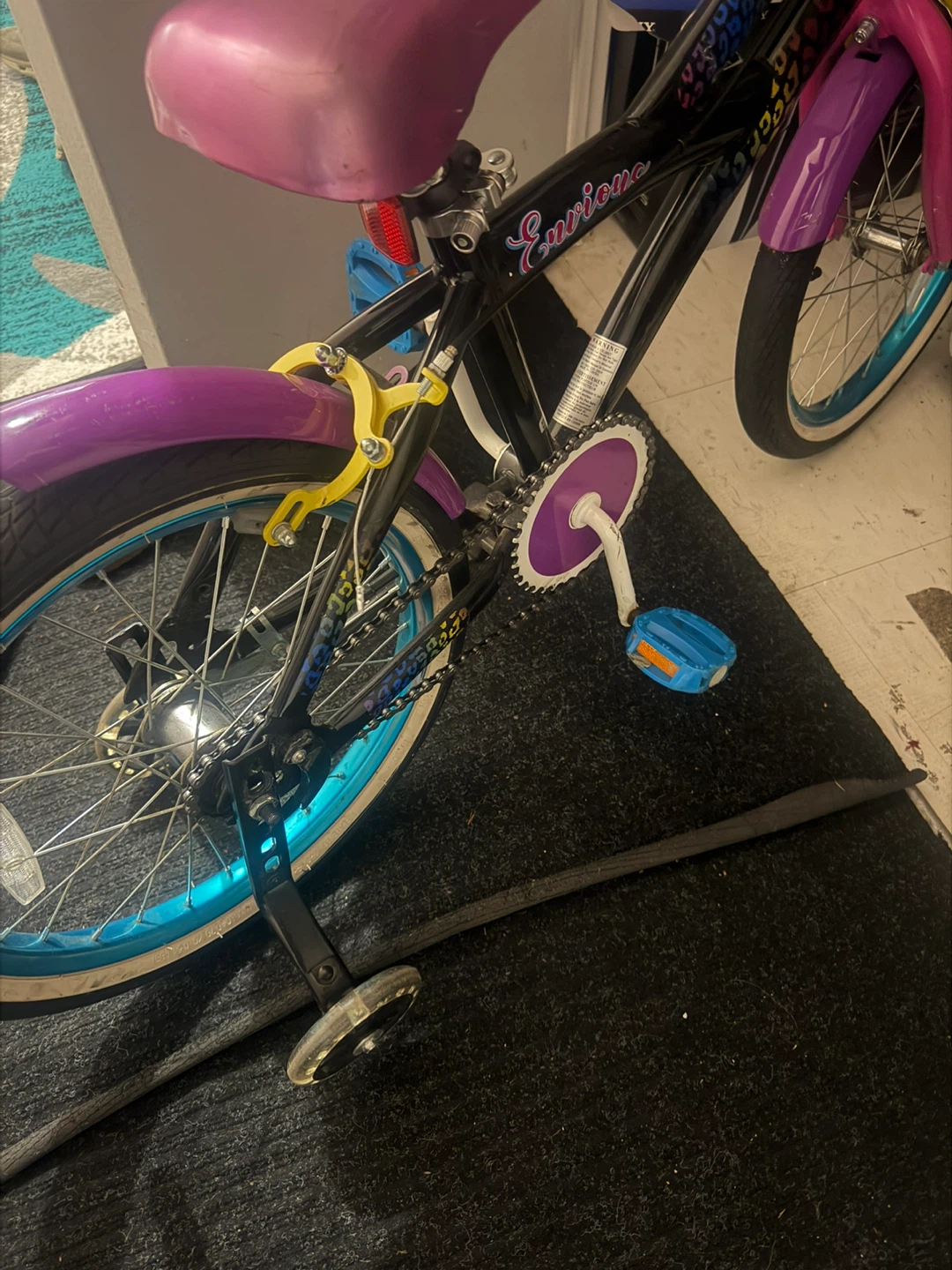 Girl's Bicycle - photo 3